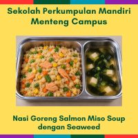 7 Oct Wed - Nasi Goreng Salmon Miso Soup dengan Seaweed (MC)